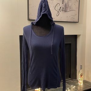 Gap: Navy blue hooded long sleeve shirt